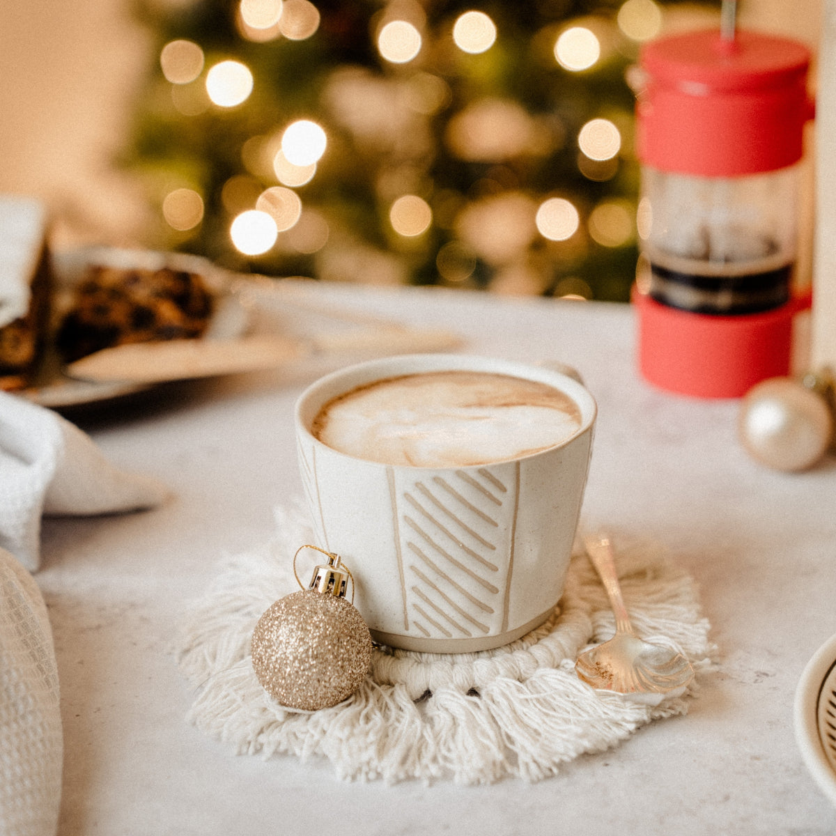 Hot Chocolate or Mocha Kit with Bodum LATTEO Milk Frother